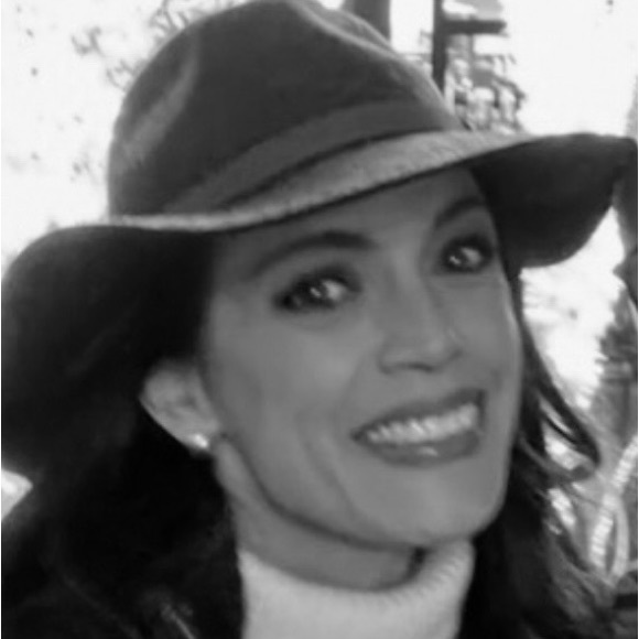 Meet your Posher, Amy - Picture 1 of 1